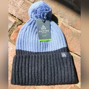 Alpine Design Men's Colorblock Pom Beanie Knit Hat Blue/Gray Black NWT!!!